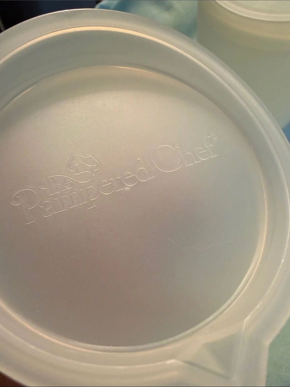 Pampered chef Set of 3 silicon Food Storage Containers with Lids